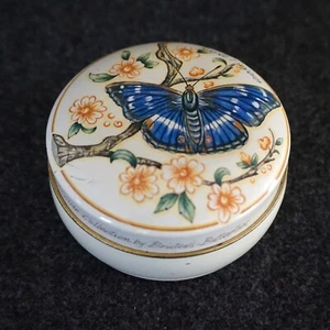 The Countryside Collection by Bristow's Tin Container Vintage Butterflies *READ - Picture 1 of 20