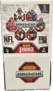 2023 Panini Rookies & Stars Football Hobby GRAVITY FEED (48 confezioni) Box-FASC - Foto 1 di 2