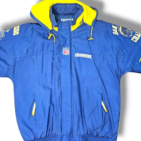 Vintage Chargers NFL Pro Line By Starter Winter Jacket XL W/ Hood Cover