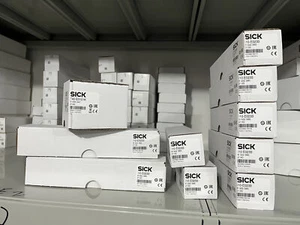 1PCS NEW I10-RA213 6022580 switch - Picture 1 of 3