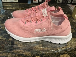 NEW $65 Womens Fila Skyway Running Shoes, size 7 - Picture 1 of 3