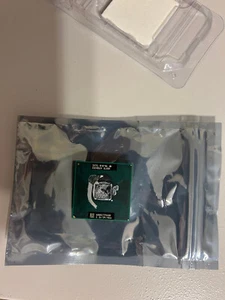 Intel Core 2 DUO P8400 2.26GHz 3MB Cache Laptop CPU Processor SLB3R - Picture 1 of 1