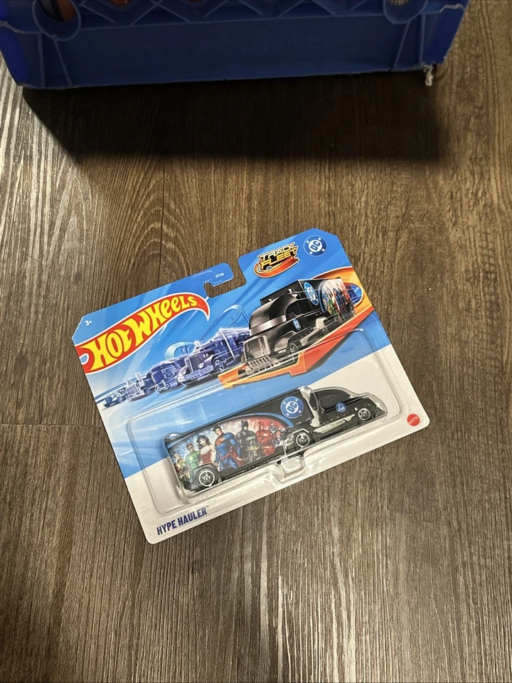 Hot Wheels HYPE HAULER  Semi Truck "DC Comics" (2025 HW Track Fleet Mix 2) - Image 1 of 1