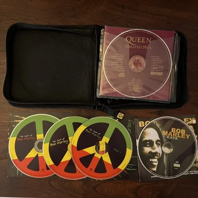 Used CD lot in a CD Book -  mostly rock with some funk and hip hop Foto 1 de 4
