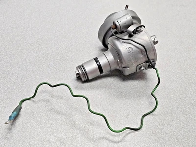 NICE USED ORIGINAL PORSCHE 912E BOSCH JFU4 0231176060 IGNITION DISTRIBUTOR 524 - Image 1 of 4