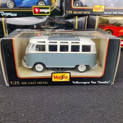 WOLKSWAGEN VAN SAMBA BLU GRIGIO 1:25 AUTO MAISTO EDIZIONE SPECIALE IN SCATOLA - Immagine 1 di 4
