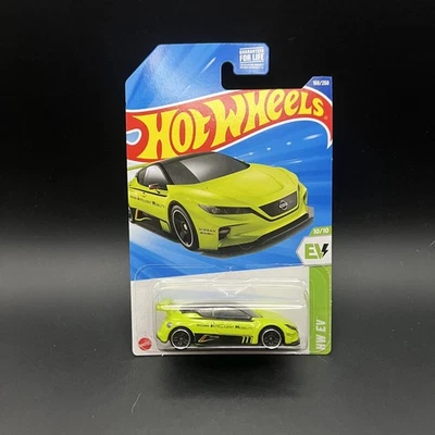 Hot Wheels MAINLINE TREASURE HUNT | NISSAN LEAF NISMO RC 02 Foto 1 de 4
