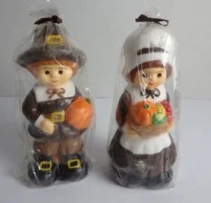 Coppia di CANDELE VINTAGE RINGRAZIAMENTO 6" PELLEGRINO RAGAZZO E RAGAZZA K MART - Foto 1 di 3