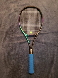 YONEX Vcore Pro 97H (330g.) in Nice Condition (4 1/2) - Picture 1 of 13