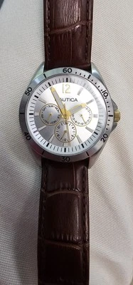 %NAUTICA MEN'S WATCH SILVER TONE TRIPLE DIAL WITH BROWN CROC LEATHER BAND - Image 1 of 4