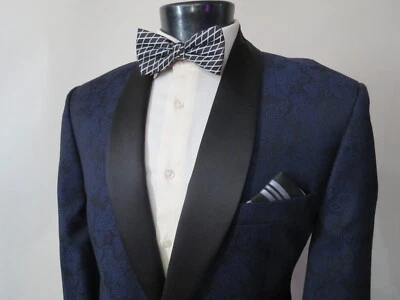 Jos. A. Banks "TAILORED FIT" Midnight blue Paisely Tuxedo Dinner Jacket 44 S - Image 1 of 4
