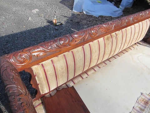 ANTIQUE AMERICAN EMPIRE BOX COUCH 1840 HEAVILY CARVED, A MUST SEE Cover