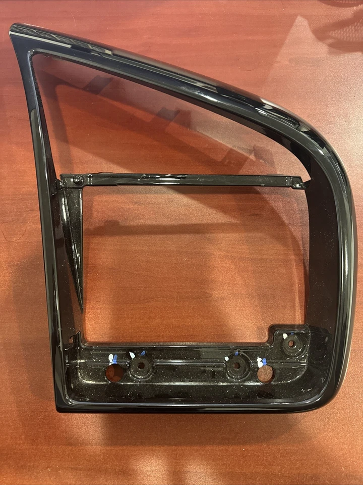 Audi R8 V10 2012 cupé OEM piano negro radio moldura envolvente usado Foto 1 de 1