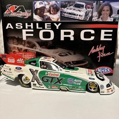 John Force Rookie Ashley Force Castrol GTX 2007 Ford Mustang Rookie NHRA 1/2500 Foto 1 de 4