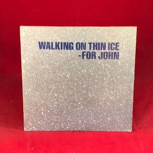 YOKO ONO Walking On Thin Ice 1981 UK 7" vinyl single + INSERT John Lennon - Picture 1 of 5