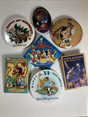 Lote 7 Walt Disney World Pin Botón Trasero Feliz Cumpleaños Año 19 26 31 32 33 34 00 Foto 1 de 4