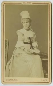 CDV 1877 Franck in Paris. Die Sopranistin Mily-Meyer in der Operette "Der kleine Herzog". - Bild 1 von 2