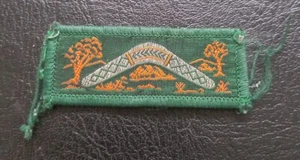 Old/used Cub Scout Silver Boomerang Badge - Bild 1 von 1