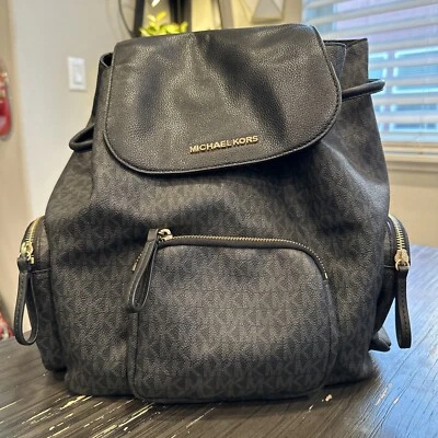 Mochila Michael Kors para mujer negra Abbey Cargo Lg Foto 1 de 4