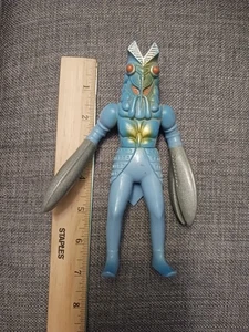 Figura de vinilo 1983 Alien Baltan Monster Kaiju Ultraman Monster - Imagen 1 de 7
