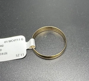 Banda Keepsake de 4 mm de oro amarillo liso de 10 quilates talla 11 2 g - Imagen 1 de 5