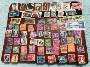LOT VON 70 US BRIEFMARKEN gebraucht aus Papier. - Bild 1 von 3
