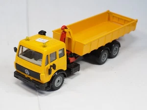 Siku  1:50 Mercedes Absetzmulde m. Kran       Komplett und TOP - Bild 1 von 4