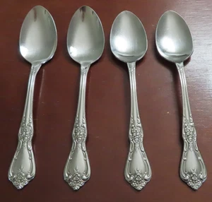 Oneida KENNETT SQUARE 4 Teaspoons Distinction Deluxe Stainless Flatware Lot E - Picture 1 of 6
