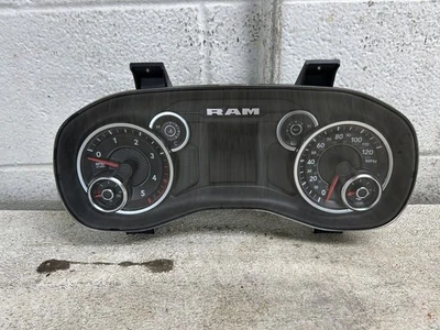 Dodge Ram3500 2020 3,5" velocímetro digital número de pieza OEM 68437749AC Foto 1 de 4