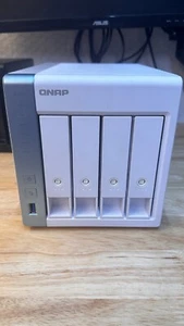 QNAP TS-431P US 4-bay NAS with 4x 1TB HDD (RAID5 3TB W/HotSpare - Picture 1 of 4