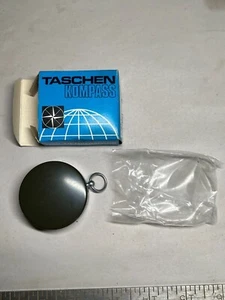 VINTAGE WEST GERMANY POCKET COMPASS WILKIE TASCHEN KOMPASS IN BOX CAMPING HIKING - Picture 1 of 4