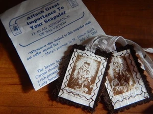 Escapulario de Colección Nuestra Señora del Monte Carmelo - Fieltro Marrón Nuevo - Imagen 1 de 1