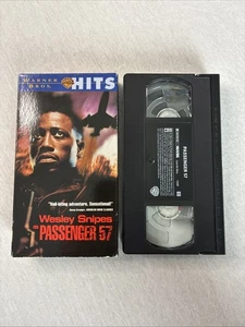 Warner Home Video Passenger 57 1993 VHS **Buy 2 Get 1 Free** Wesley Snipes - Imagen 1 de 6