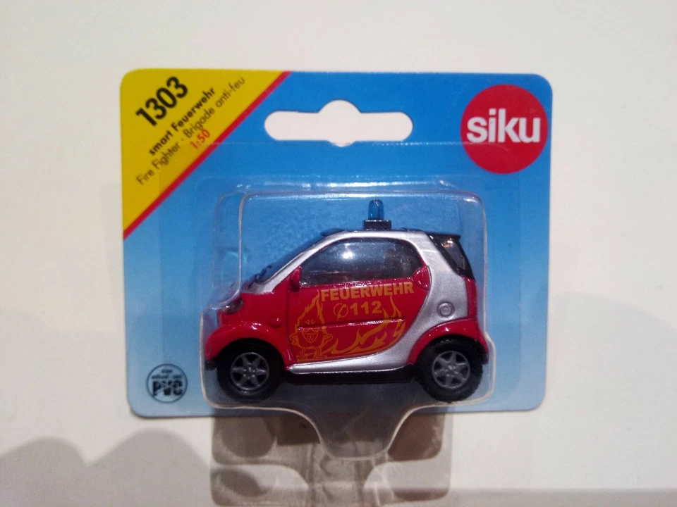 Siku Smart Fire Fighter Art. Nr. 1303 Rosso Die Cast Metal 1/50 - Immagine 1 di 1