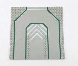 Lego Plates Gray Baseplate 32 x 32 w 3 Driveways & Lines Pattern 6100px3 - Picture 1 of 2
