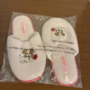 IFAW Embroidered Dog w/Rose Women’s 10/11 Fleece Lined House Slippers NIP - Picture 1 of 6