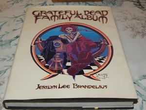 Libro de colección 1989 Grateful Dead Family Album Warner Books Pictoral Brandelius - Imagen 1 de 8