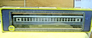 Coche de pasajeros HO AHM Baltimore y Ohio años 20 Coach 4151 interior LGHTD #6335-03 - Imagen 1 de 6