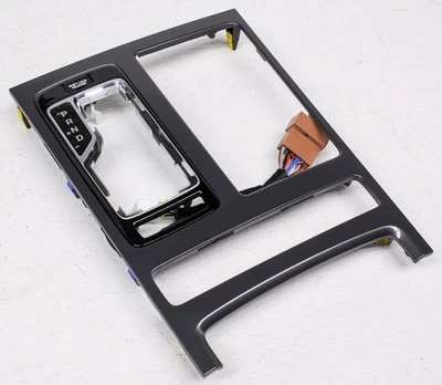 Bisel de cambio de consola delantera OEM HYUNDAI, GENESIS, G80 84650-B1050-ZH3 Foto 1 de 4