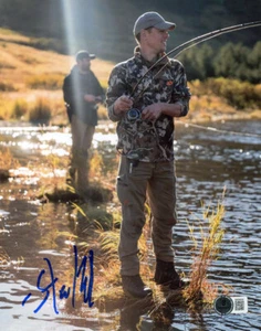 STEVEN RINELLA SIGNED 8x10 PHOTO HUNTING FISHING NETFLIX MEATEATER BECKETT BAS - Picture 1 of 2