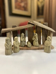 7-PIECE HAND CRAFTED DRIFTWOOD & PAPER PULP NATIVITY SET BY WORLD MARKET - Picture 1 of 7