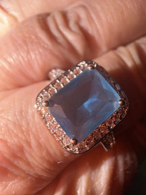 Lab Created  Pariba Topez - Image 1 of 4