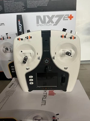 Transmisor Spektrum NX7e+ de 7 canales solo SPMR7110 Foto 1 de 4