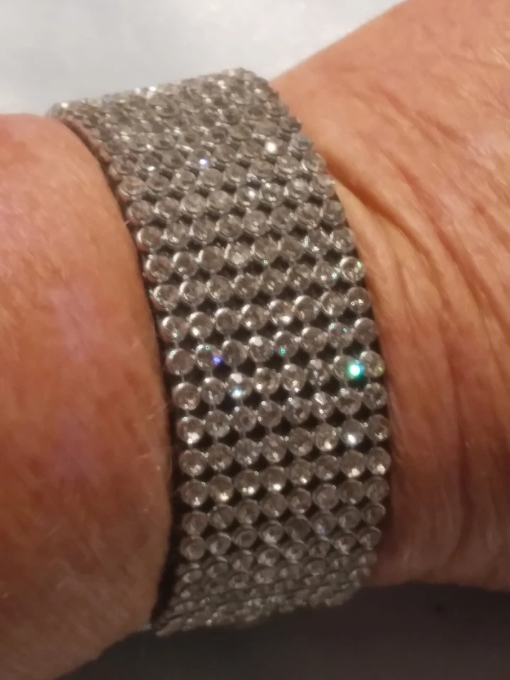 Pulsera Jennifer Lopez Tono Plata Ancho Estrás Declaración Foto 1 de 1