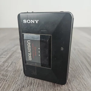 Sony Walkman WM-A12/B12 Kassettenspieler für Ersatzteile Reparatur - Bild 1 von 9