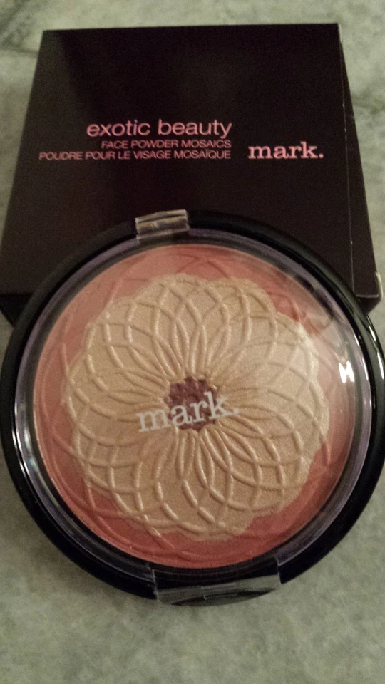 Avon mark Marrakesh Exotic Beauty Face Powder Mosaics Bronzer Highlighter, NIB - Image 1 of 1