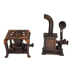 Die-Cast Metal Pencil Sharpeners- Film Projector and Gas Burner/Stove - Vintage - Picture 1 of 6