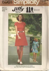 SIMPLICITY MISSES SZ 14 DRESSES WITH SPECIAL STITCHLINE FOR KNITS SEWING PATTERN - Picture 1 of 2