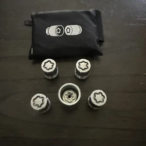 2019 Honda Accord Wheel Locks - Picture 1 of 3