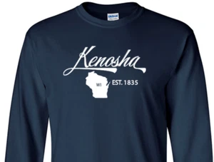 T-shirt Kenosha Wisconsin State manica lunga maglietta grafica unisex abbigliamento design - Foto 1 di 21